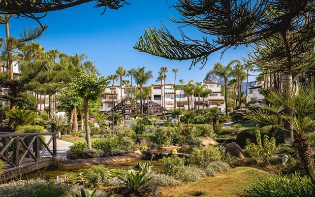 3 soverom Leilighet til salgs i Golden Mile, Marbella med svømmebasseng garasje - € 3 850 000 (Ref: 9541787)