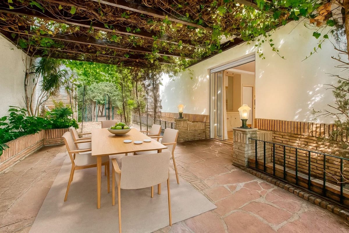 Chalet de 5 habitaciones en Los Monteros en venta con piscina garaje - 3.900.000 € (Ref: 9541788)