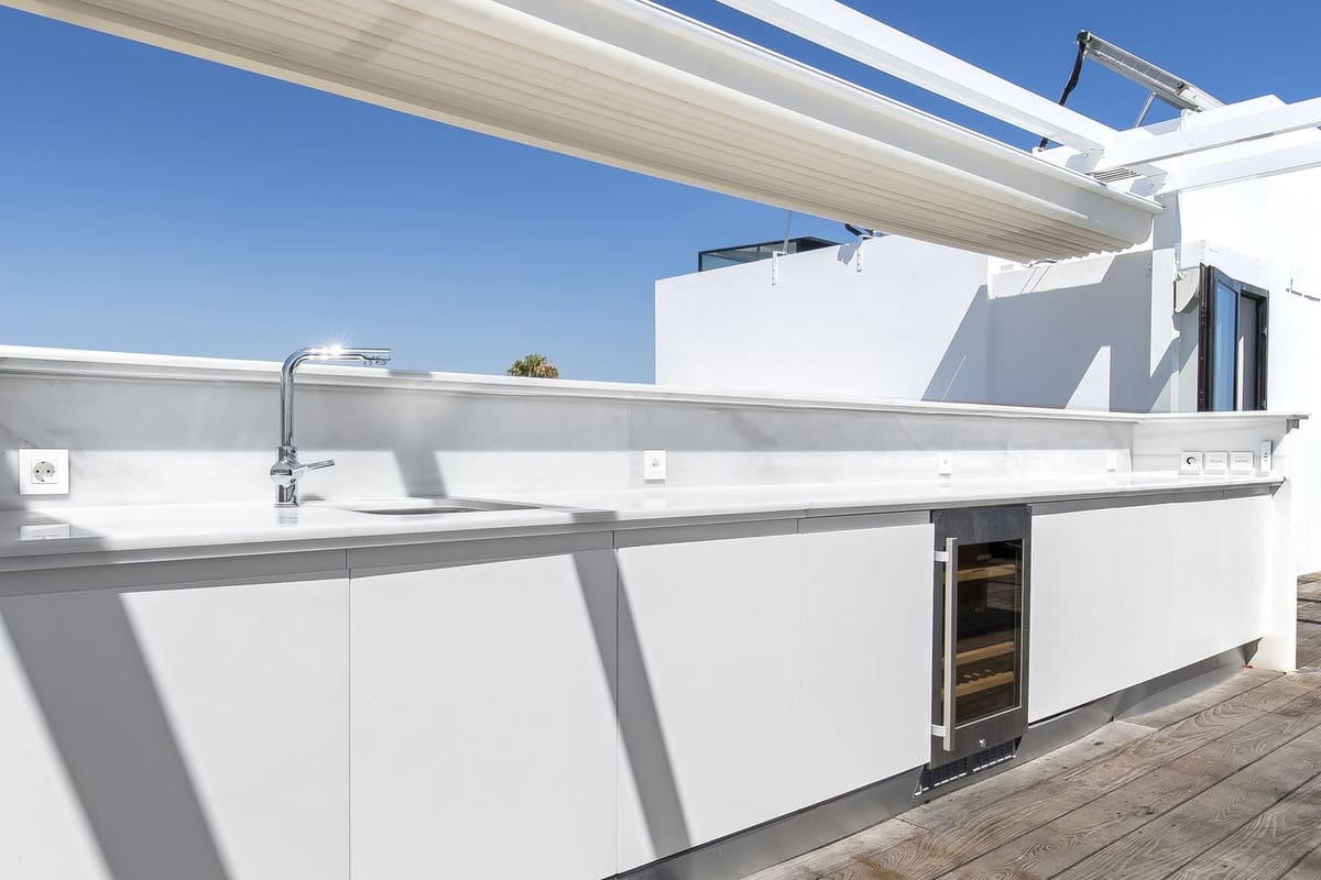 Chalet de 6 habitaciones en Las Chapas en venta con piscina garaje - 6.500.000 € (Ref: 9541792)