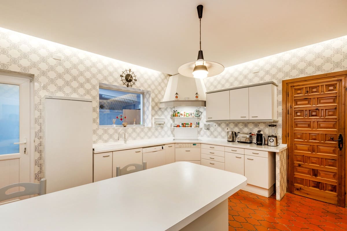 5 sovrum Villa till salu i Los Monteros med pool - 8 400 000 € (Ref: 9541793)