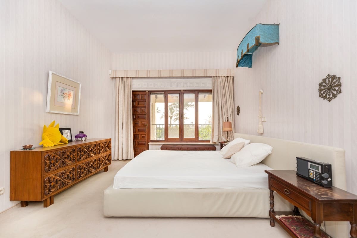 5 chambre Villa/Maison à vendre à Los Monteros avec piscine - 8 400 000 € (Ref: 9541793)