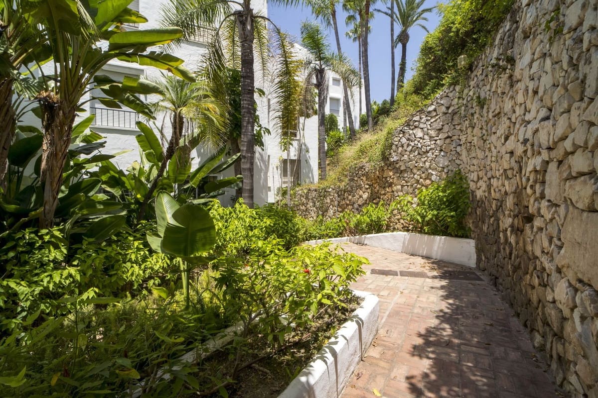 Apartamento de 2 habitaciones en La Reserva en venta con piscina - 370.000 € (Ref: 9541794)