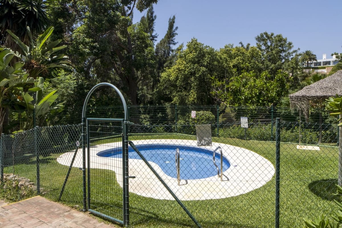 Apartamento de 2 habitaciones en La Reserva en venta con piscina - 370.000 € (Ref: 9541794)