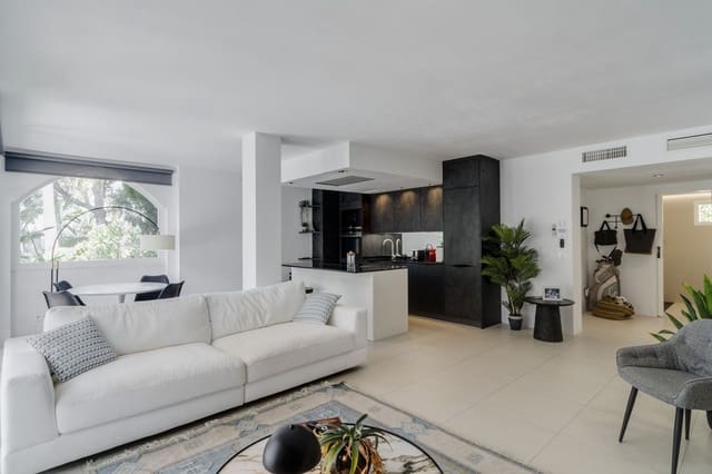 2 sypialnia Apartament na sprzedaż w La Reserva, Marbella z basenem - 370 000 € (Ref: 9541794)
