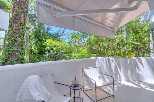 2 quarto Apartamento para venda em La Reserva, Marbella com piscina - 370 000 € (Ref: 9541794)