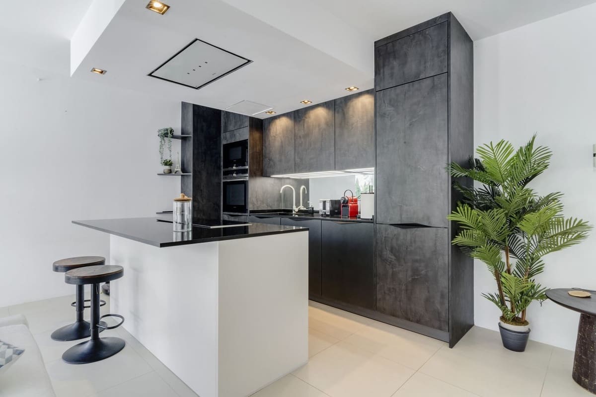 Apartamento de 2 habitaciones en La Reserva en venta con piscina - 370.000 € (Ref: 9541794)