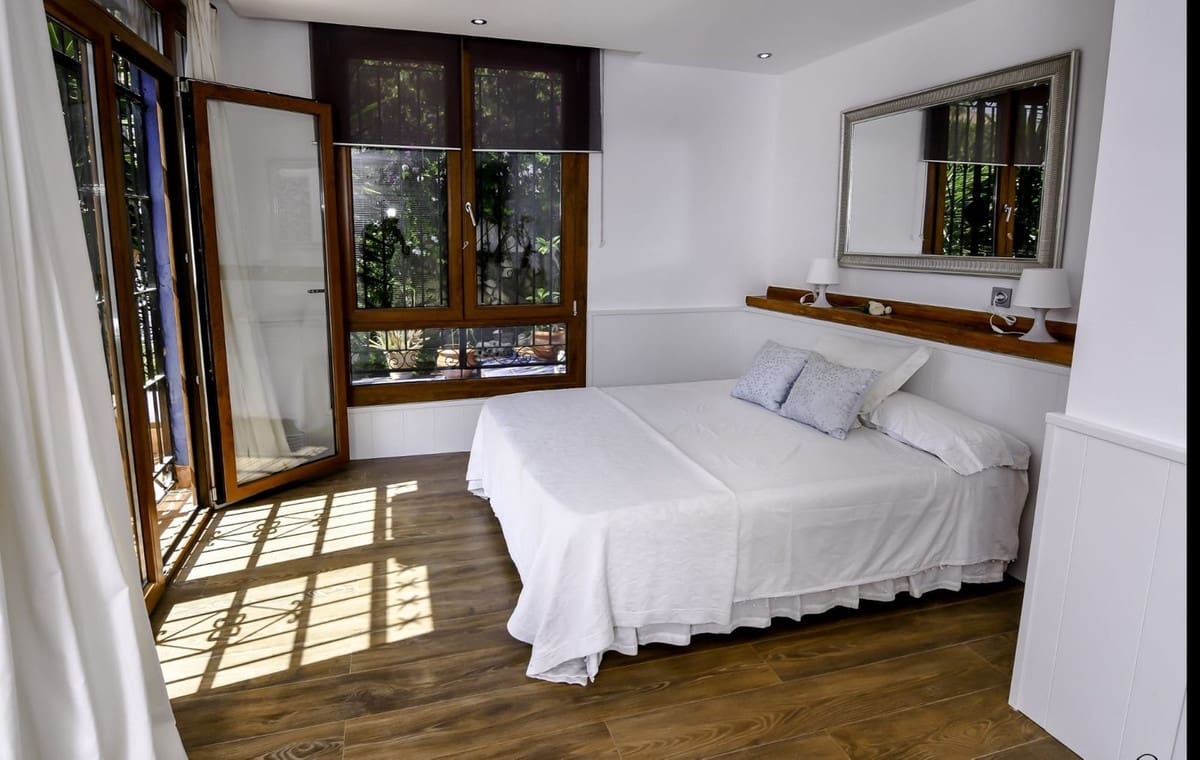 4 soveværelse Villa til leje i El Rosario med swimmingpool - € 5.300 (Ref: 9541796)