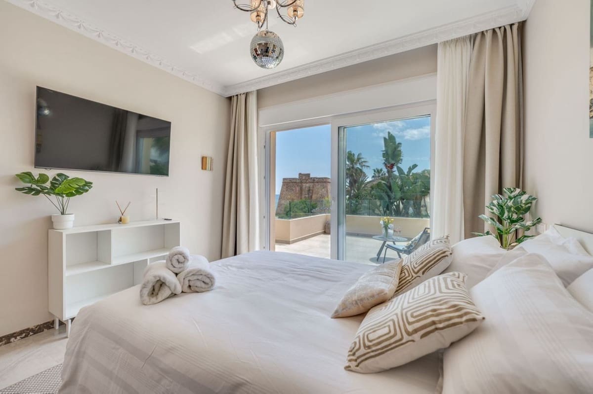 6 bedroom Villa for sale in Marbesa with pool garage - € 2,400,000 (Ref: 9541797)