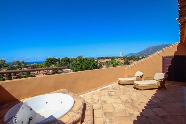 3 camera da letto Attico in vendita in Bahía de Marbella, Marbella con garage - 1.650.000 € (Rif: 9541798)