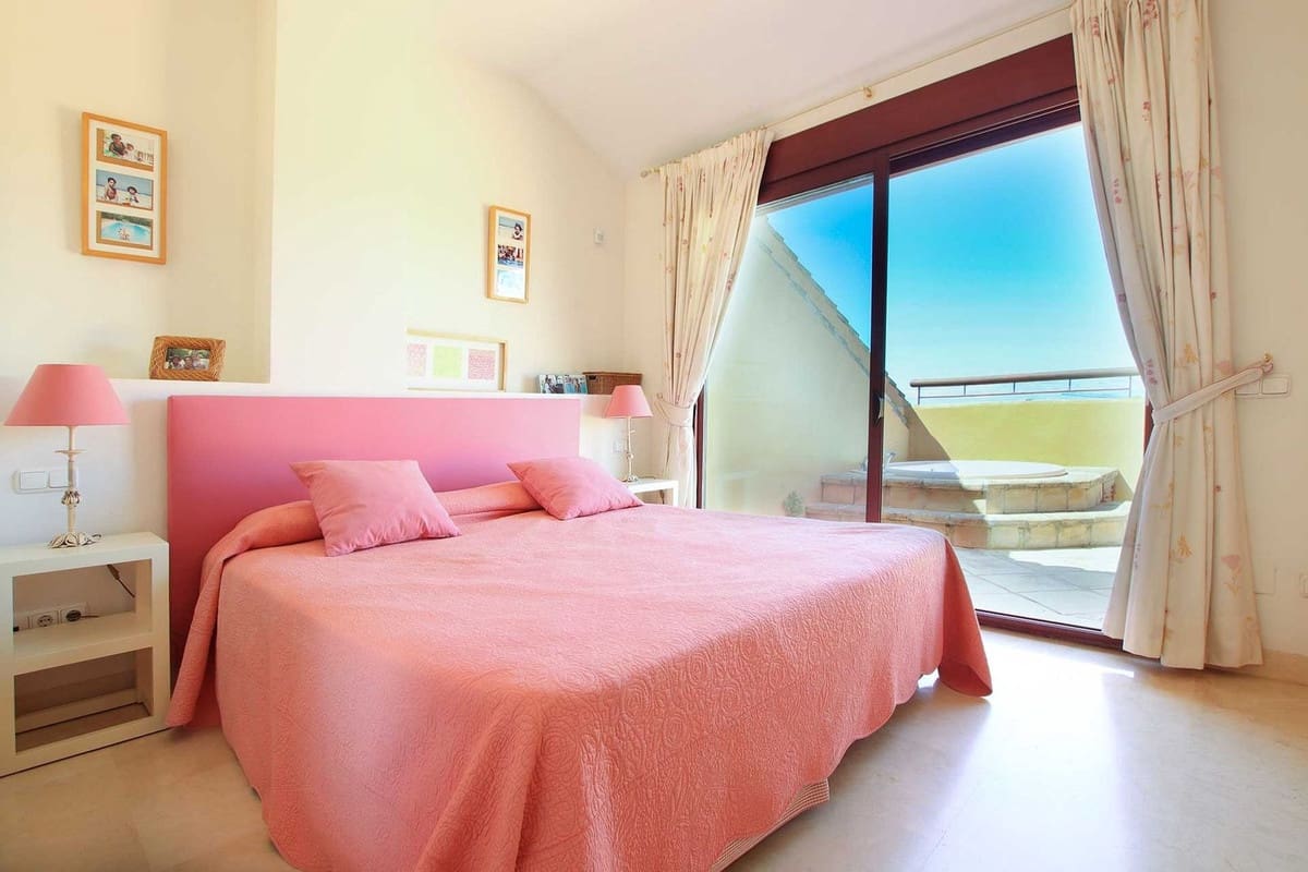 3 camera da letto Attico in vendita in Bahia de Marbella con garage - 1.650.000 € (Rif: 9541798)