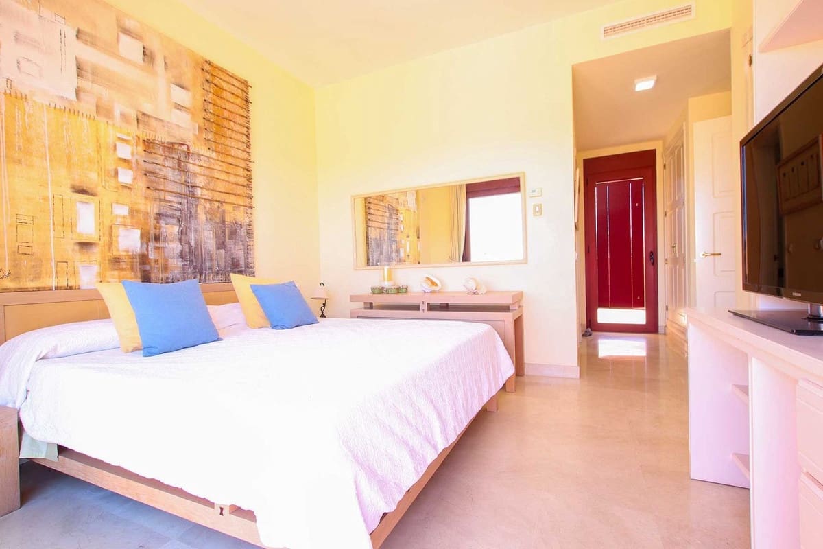 3 camera da letto Attico in vendita in Bahia de Marbella con garage - 1.650.000 € (Rif: 9541798)