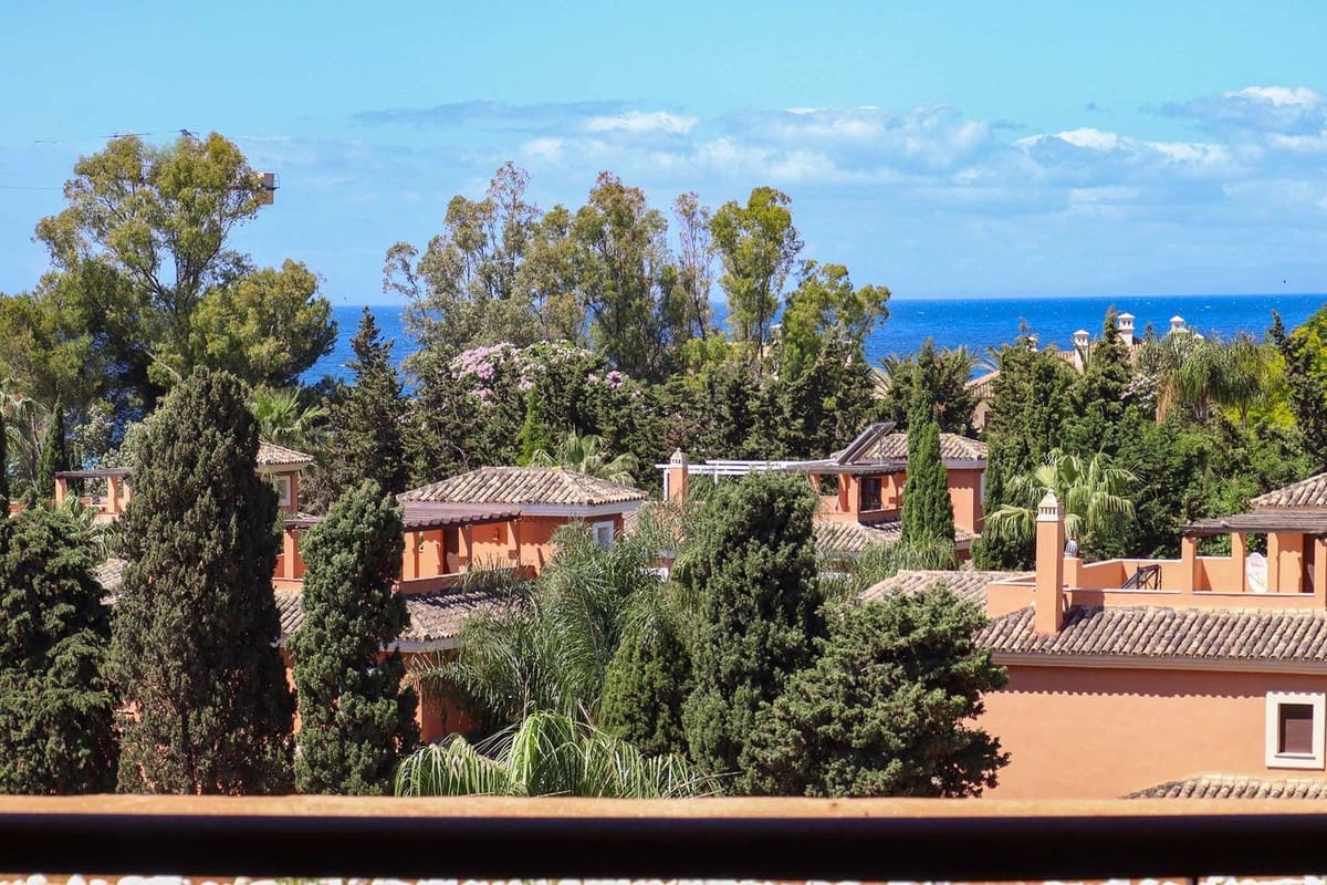 3 camera da letto Attico in vendita in Bahia de Marbella con garage - 1.650.000 € (Rif: 9541798)