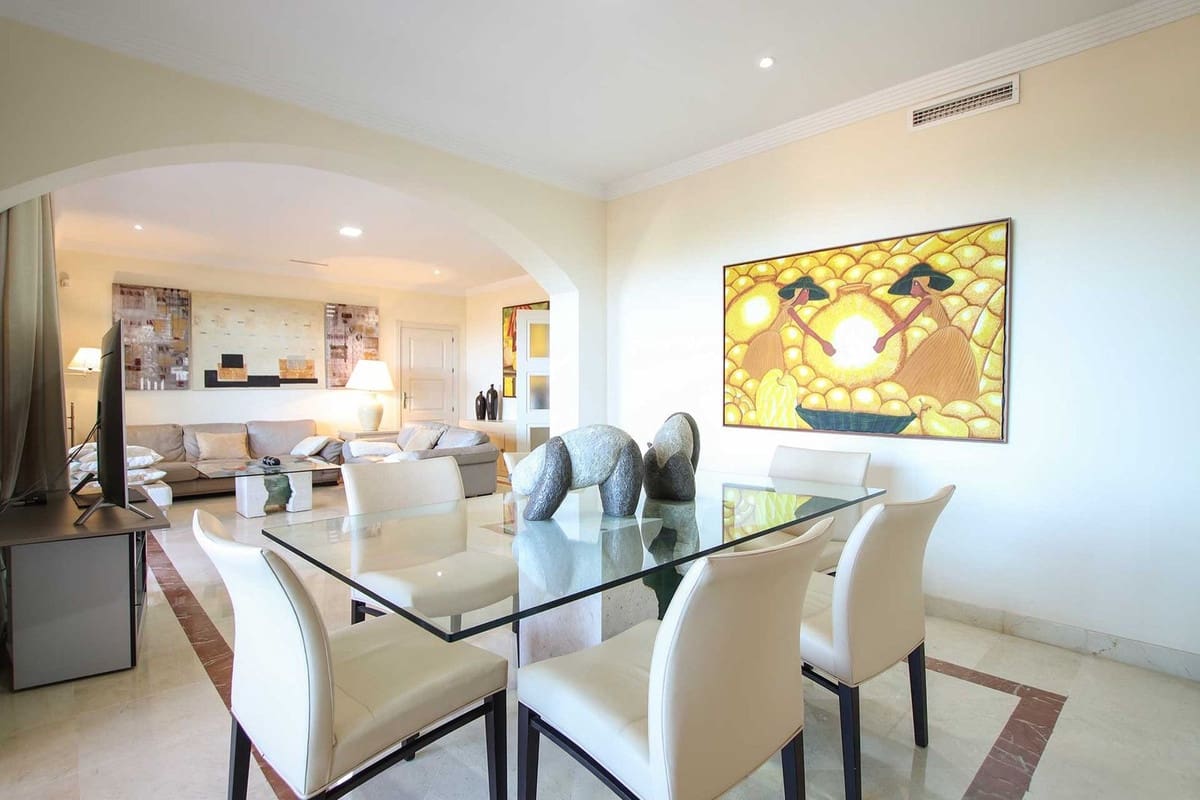 3 camera da letto Attico in vendita in Bahia de Marbella con garage - 1.650.000 € (Rif: 9541798)