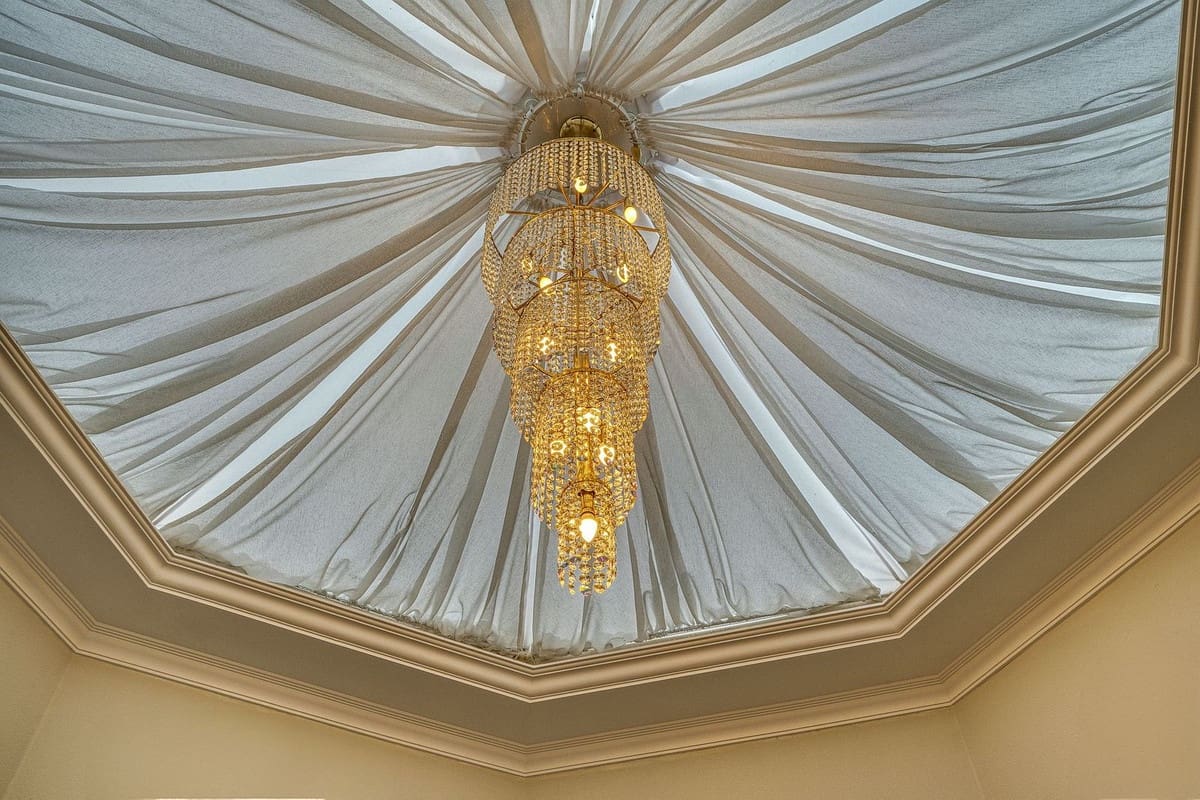 6 bedroom Villa for sale in Marbella with pool garage - € 2,285,000 (Ref: 9541800)