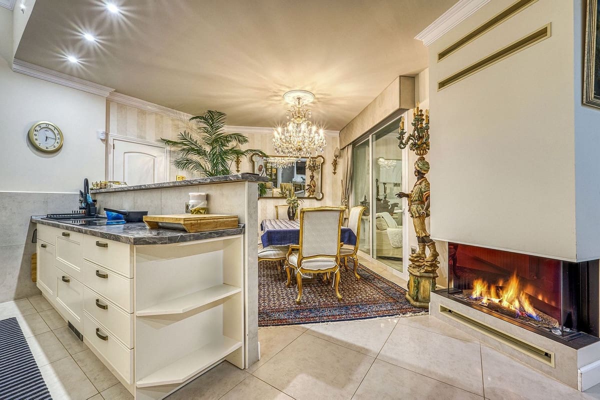 Chalet de 6 habitaciones en Marbella en venta con piscina garaje - 2.285.000 € (Ref: 9541800)