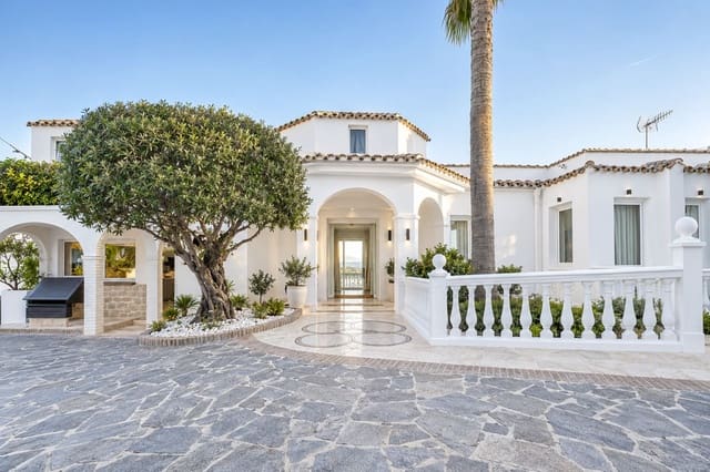 Chalet de 6 habitaciones en Hacienda Las Chapas, Marbella en venta con piscina garaje - 2.285.000 € (Ref: 9541800)