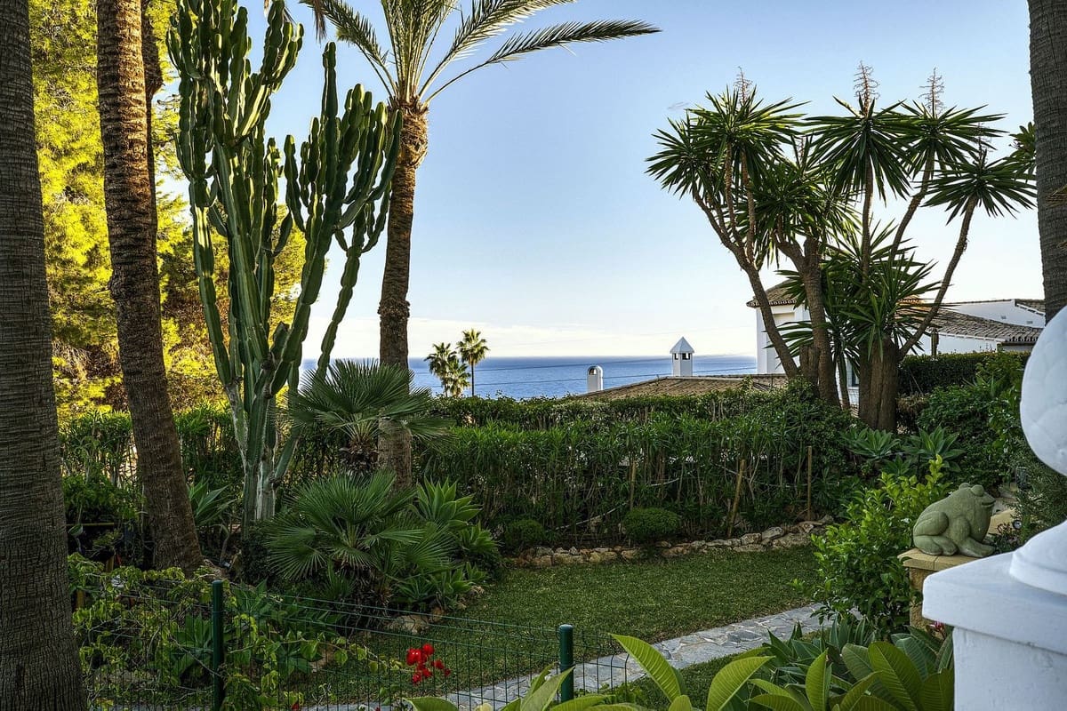 Chalet de 6 habitaciones en Marbella en venta con piscina garaje - 2.285.000 € (Ref: 9541800)