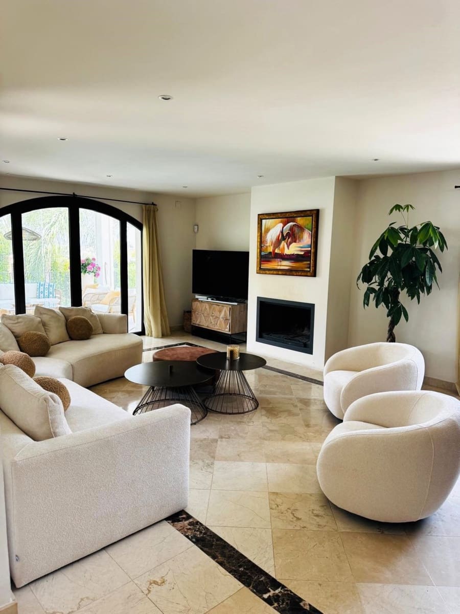 6 soverom Villa til salgs i Marbella med svømmebasseng garasje - € 2 850 000 (Ref: 9541801)