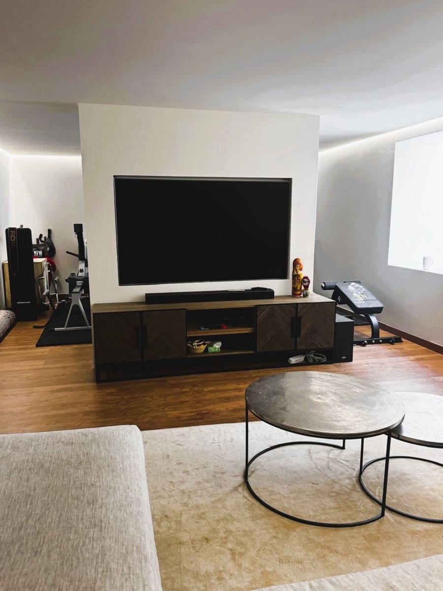 6 bedroom Villa for sale in Marbella with pool garage - € 2,850,000 (Ref: 9541801)