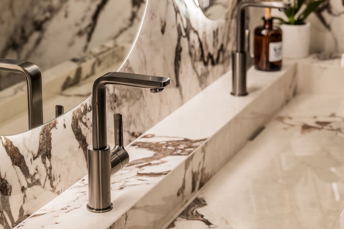 3 bedroom Apartment for sale in Los Monteros with pool garage - € 2,450,000 (Ref: 9541802)