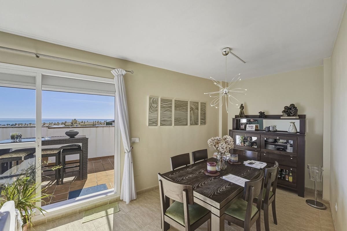 3 slaapkamer Penthouse te koop in San Pedro de Alcantara met garage - € 699.000 (Ref: 9606748)