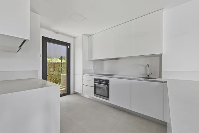 3 sovrum Hus till salu i Atalaya de Rio Verde, Marbella med pool garage - 795 000 € (Ref: 9606883)