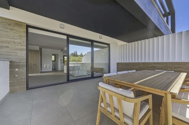 3 sovrum Hus till salu i Atalaya de Rio Verde, Marbella med pool garage - 795 000 € (Ref: 9606883)