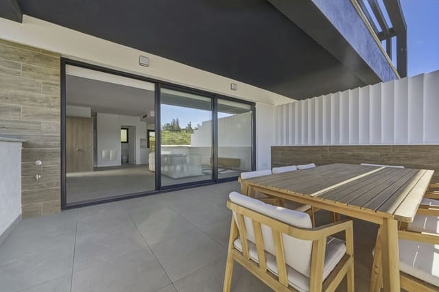 3 soverom Hus til salgs i Atalaya de Rio Verde, Marbella med svømmebasseng garasje - € 745 000 (Ref: 9606883)