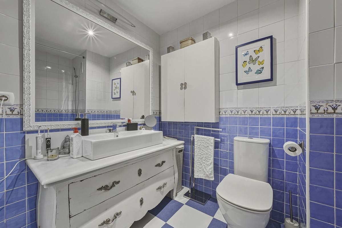 2 soveværelse Lejlighed til salg i La Reserva med swimmingpool garage - € 376.000 (Ref: 9610215)