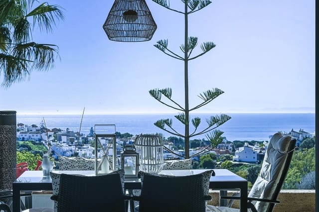 2 quarto Apartamento para venda em La Reserva, Marbella com piscina garagem - 376 000 € (Ref: 9610215)