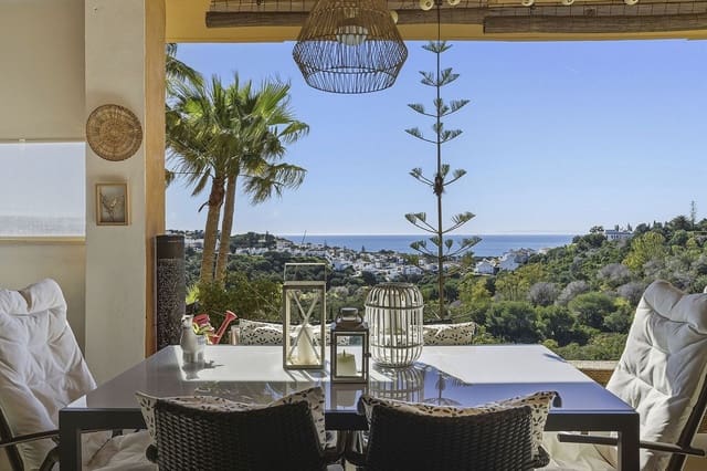 2 quarto Apartamento para venda em La Reserva, Marbella com piscina garagem - 376 000 € (Ref: 9610215)