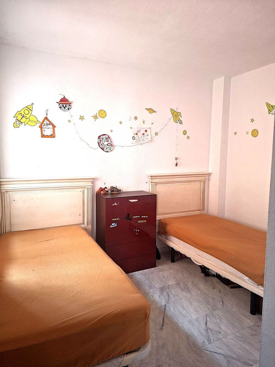 2 bedroom Apartment for sale in La Reserva with pool garage - € 350,000 (Ref: 9614229)