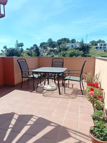 2 soveværelse Lejlighed til salg i La Reserva, Marbella med swimmingpool garage - € 350.000 (Ref: 9614229)