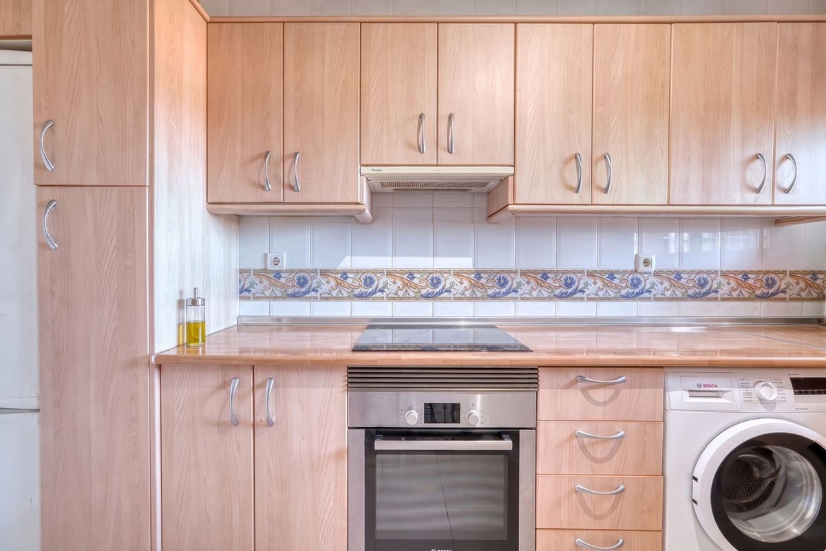 2 soveværelse Lejlighed til salg i La Reserva med swimmingpool garage - € 350.000 (Ref: 9614229)