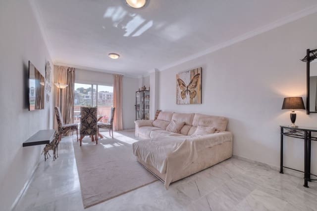 2 chambre Appartement à vendre à La Reserva, Marbella avec piscine garage - 350 000 € (Ref: 9614229)