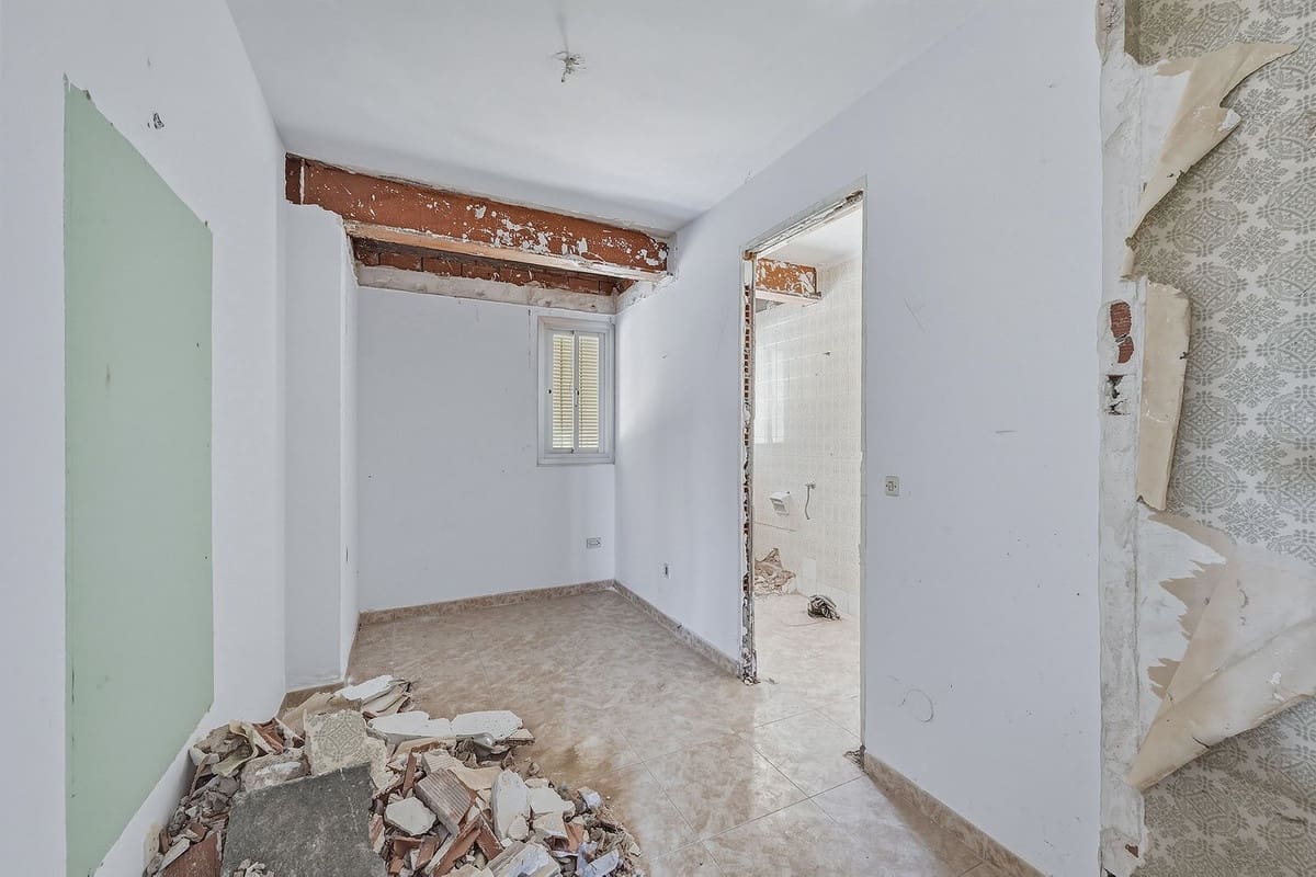 5 bedroom Penthouse for sale in Marbella - € 2,000,000 (Ref: 9657003)