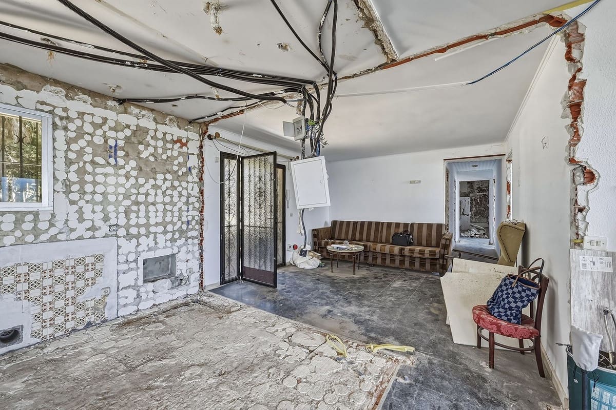 5 bedroom Penthouse for sale in Marbella - € 2,000,000 (Ref: 9657003)