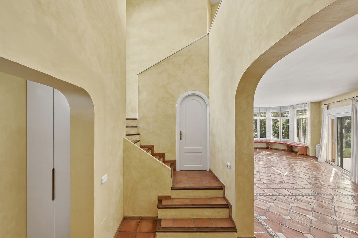 2 slaapkamer Villa te koop in La Reserva met zwembad garage - € 990.000 (Ref: 9685617)