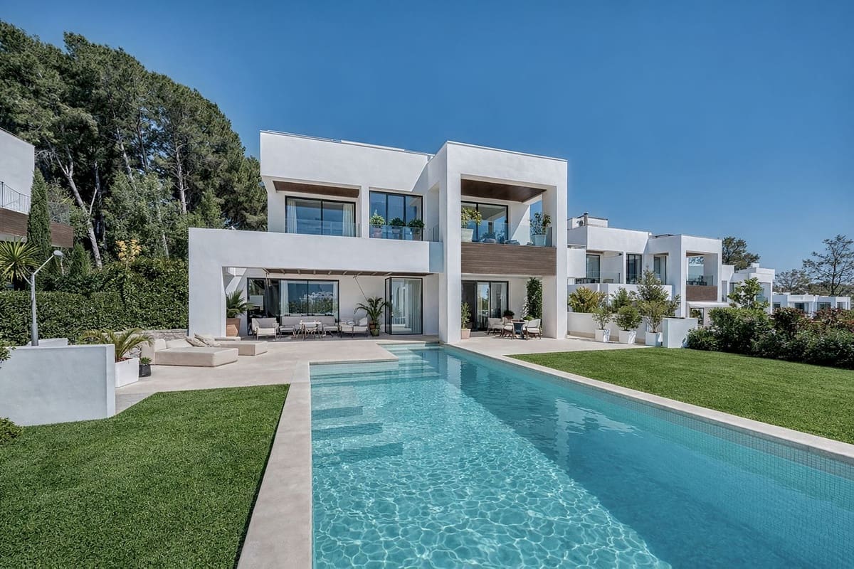 4 sypialnia Willa na sprzedaż w Marbella z basenem garażem - 4 500 000 € (Ref: 9720479)
