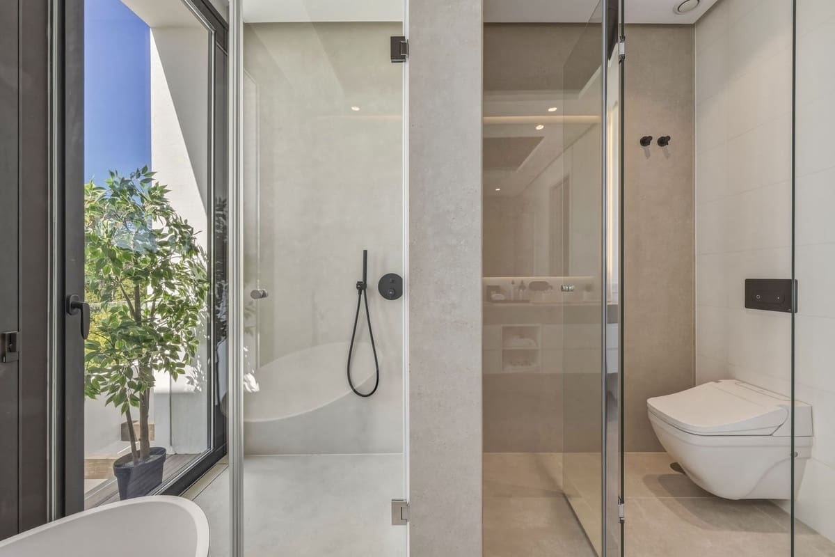 4 sypialnia Willa na sprzedaż w Marbella z basenem garażem - 4 500 000 € (Ref: 9720479)