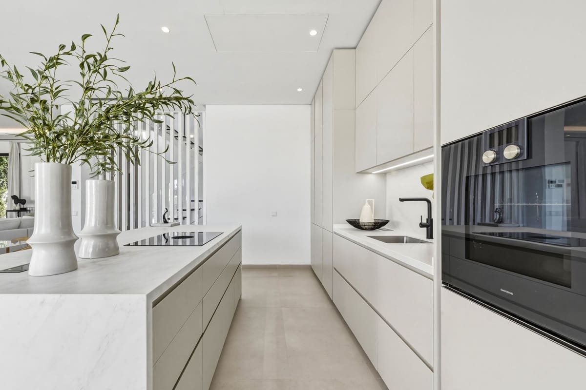 4 sypialnia Willa na sprzedaż w Marbella z basenem garażem - 4 500 000 € (Ref: 9720479)