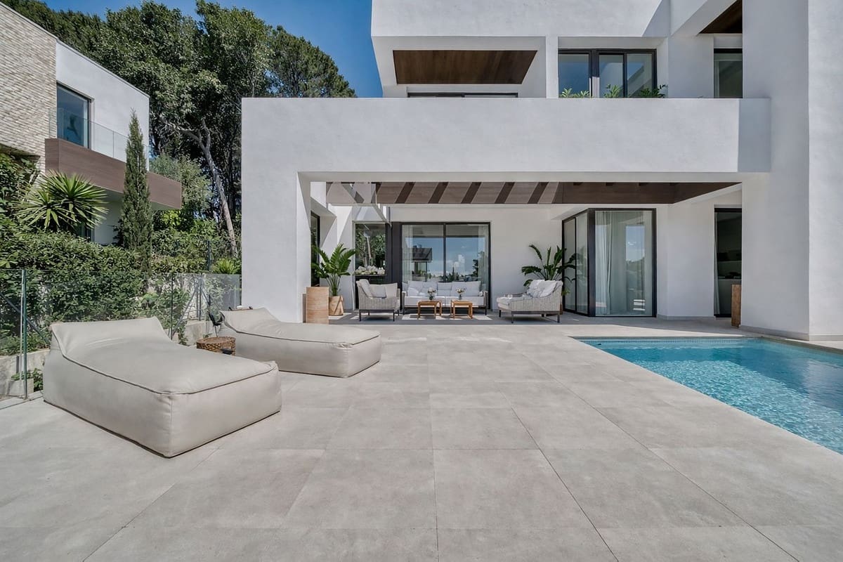 4 sypialnia Willa na sprzedaż w Marbella z basenem garażem - 4 500 000 € (Ref: 9720479)