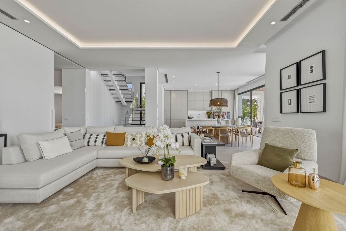 4 soverom Villa til salgs i Marbella med svømmebasseng garasje - € 4 500 000 (Ref: 9720479)