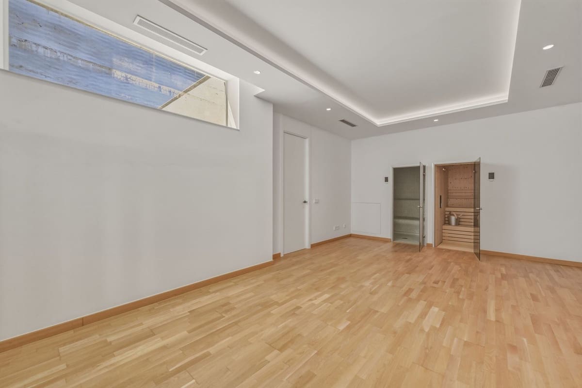 4 soverom Villa til salgs i Marbella med svømmebasseng garasje - € 4 500 000 (Ref: 9720479)