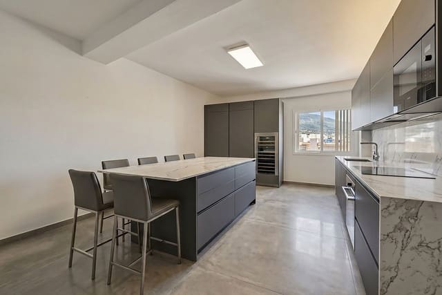 3 camera da letto Attico in vendita in Marbella - 570.000 € (Rif: 9720726)