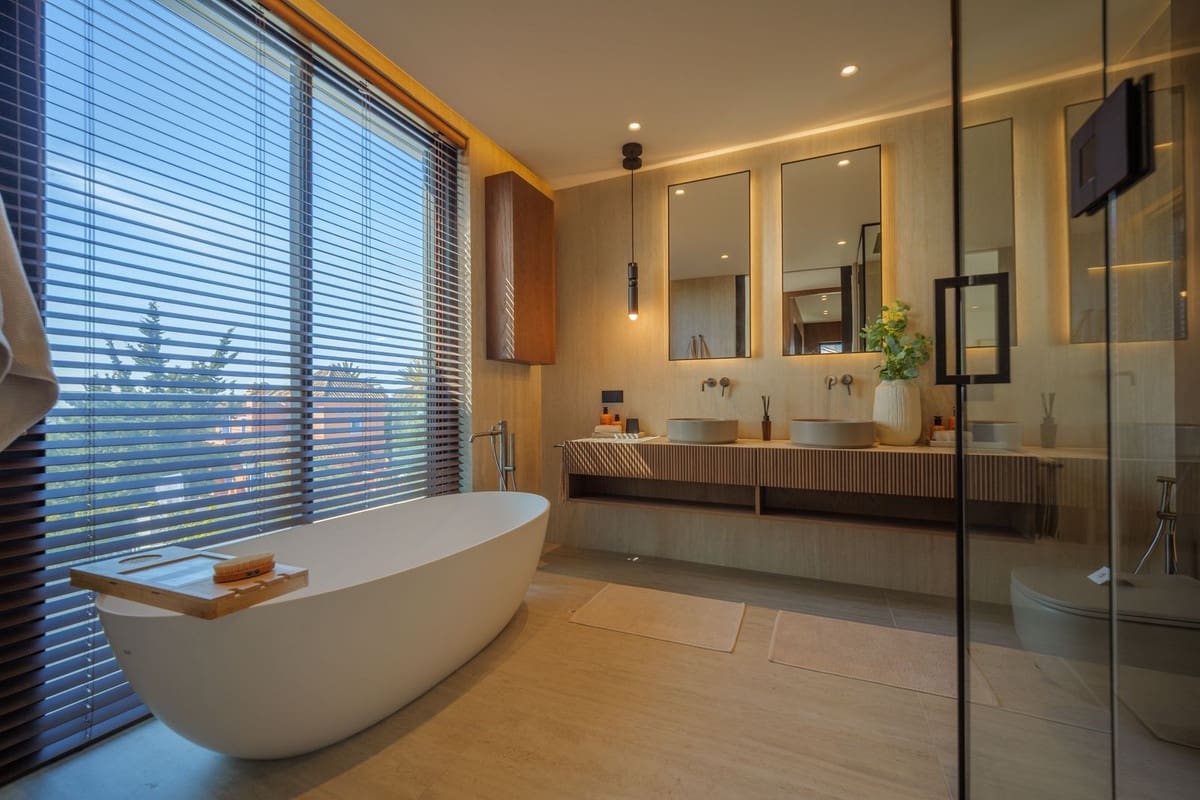 4 bedroom Villa for sale in Marbesa with pool garage - € 4,000,000 (Ref: 9733937)