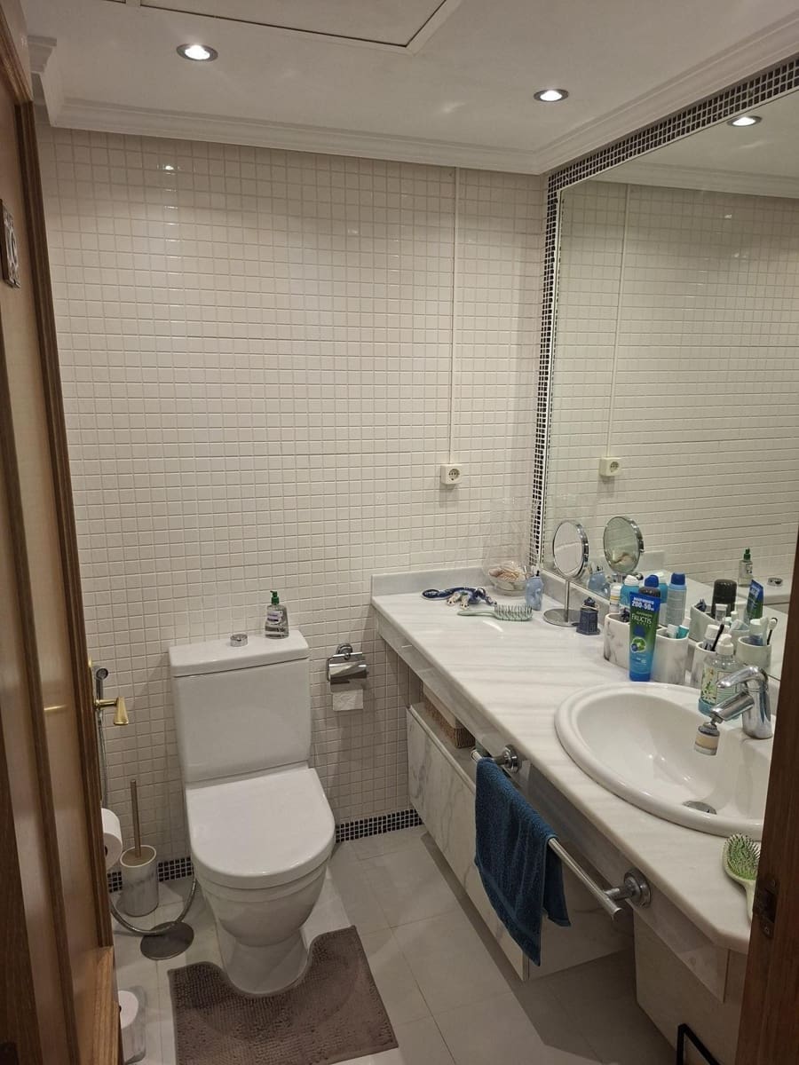 2 sypialnia Apartament na sprzedaż w Carib Playa z basenem garażem - 395 000 € (Ref: 9762400)