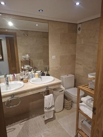 2 sypialnia Apartament na sprzedaż w Carib Playa, Marbella z basenem garażem - 395 000 € (Ref: 9762400)