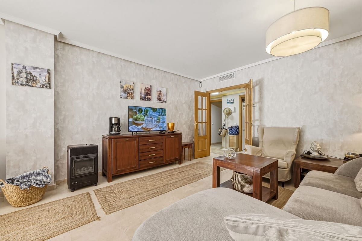 2 slaapkamer Appartement te koop in Carib Playa met zwembad garage - € 395.000 (Ref: 9777123)