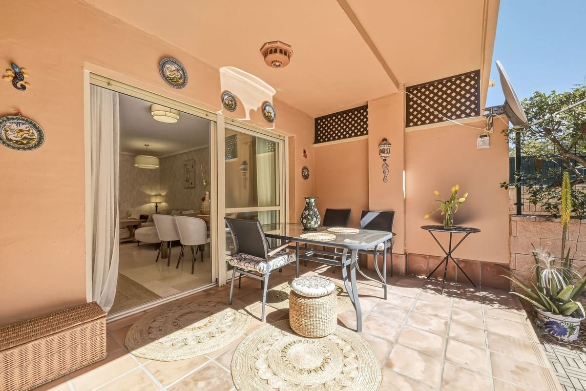 2 slaapkamer Appartement te koop in Carib Playa met zwembad garage - € 395.000 (Ref: 9777123)